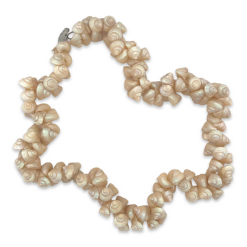 A vintage 1950s Mid Century natural white shell beaded necklace