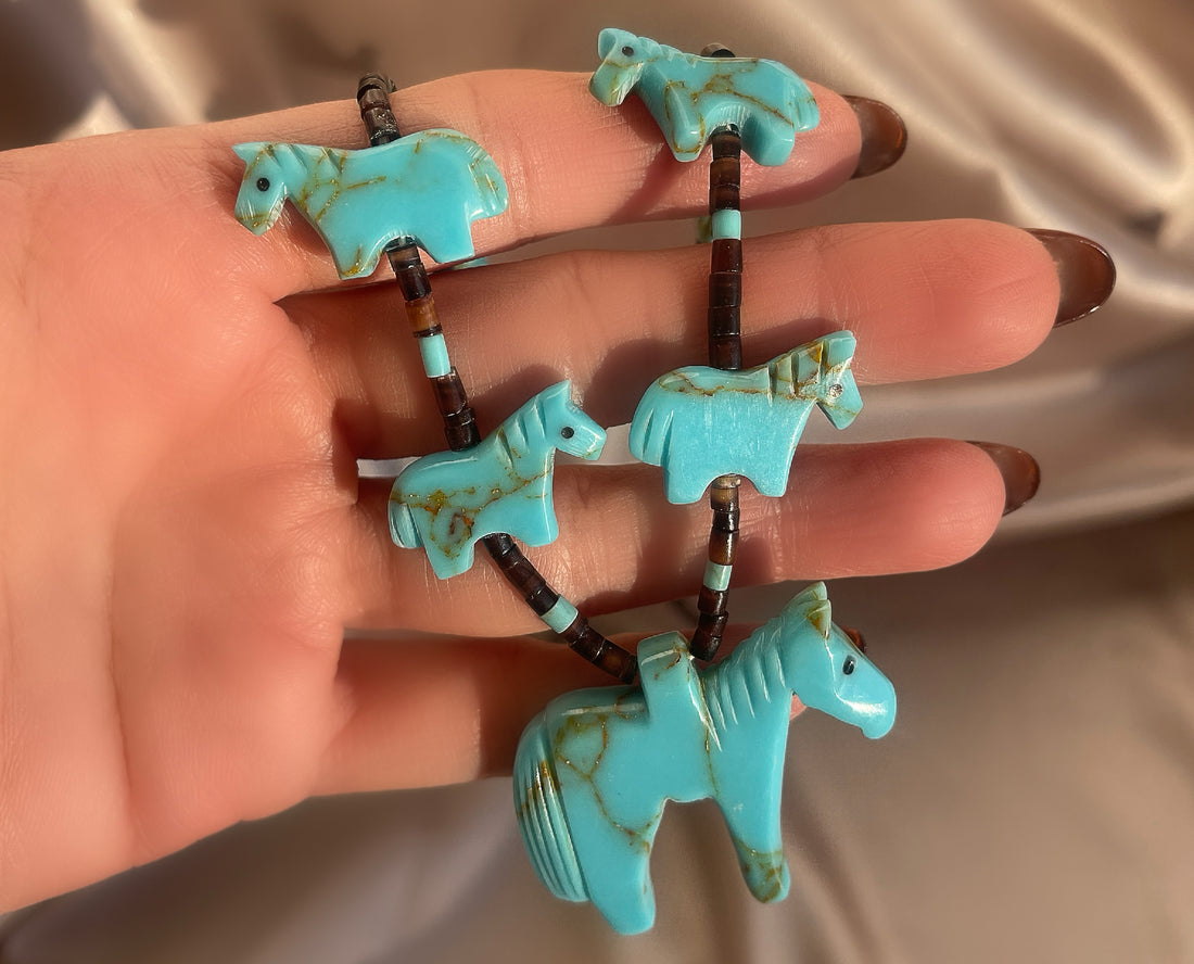 Vintage Zuni Native American fetish necklace with carved turquoise horse beads